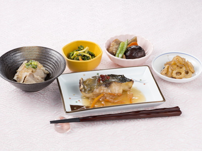 鯵(アジ)の野菜あんかけと筑前煮