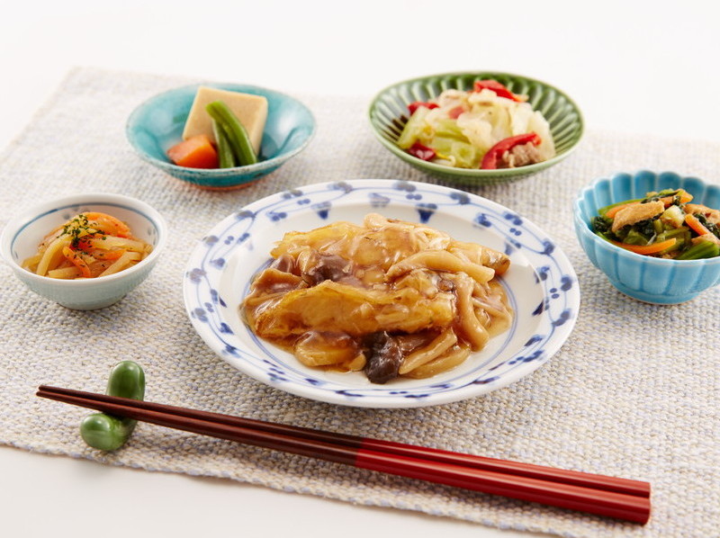 鱈(タラ)の竜田揚げきのこあんかけ